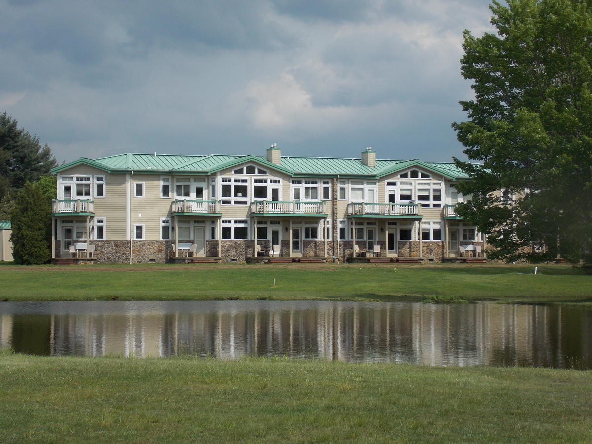 Fairway Suites At The Peak French Creek Exterior foto